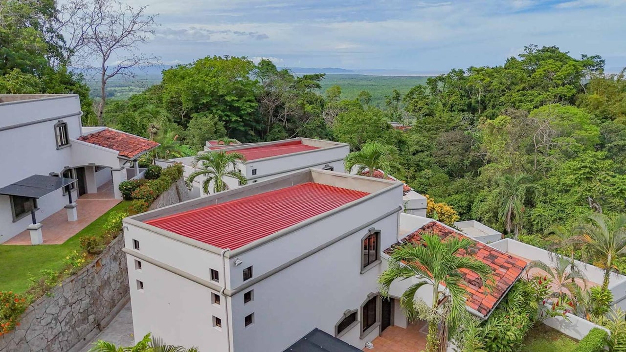 Secure Gated Villa Community, Ojochal, Puntarenas