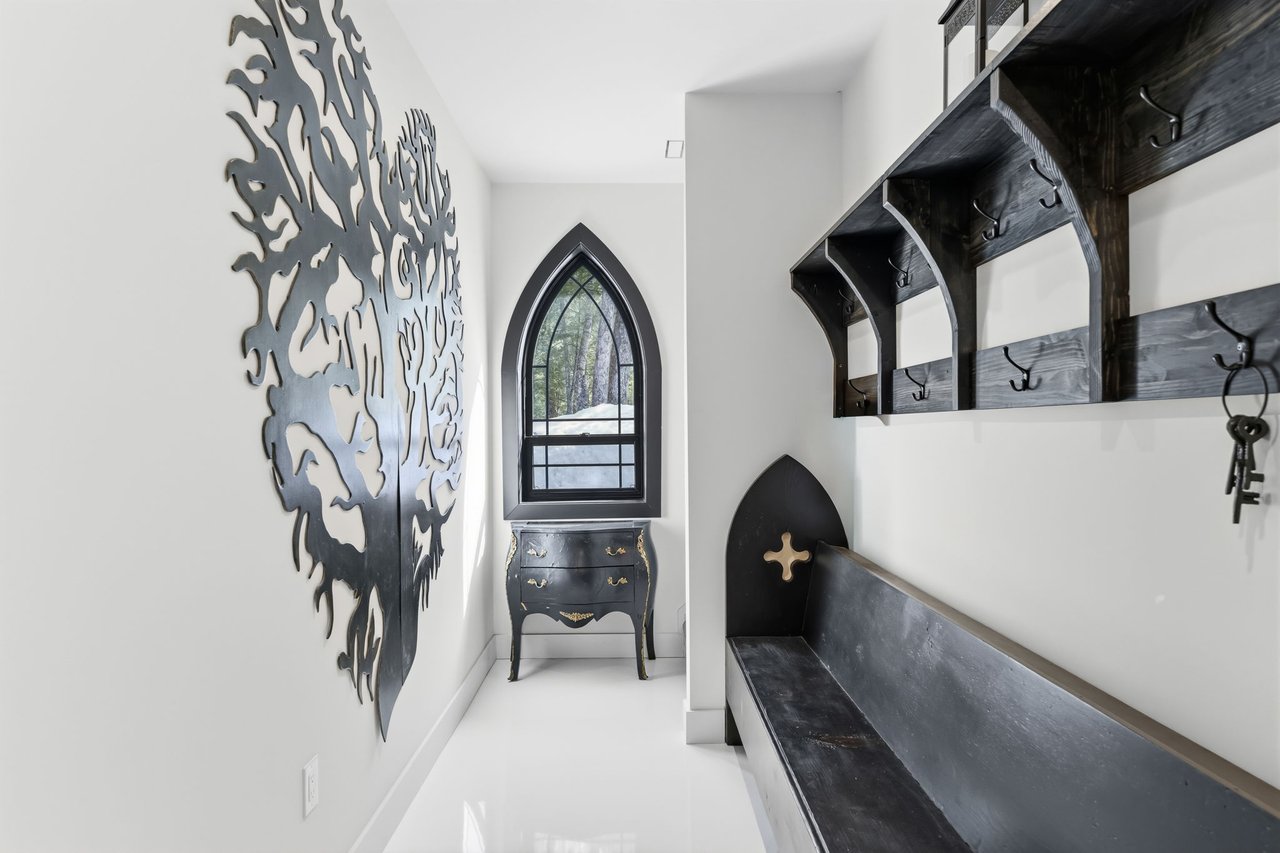 1017 Davis Drive, Gravenhurst