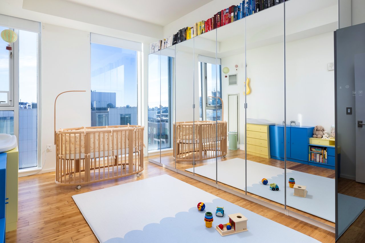 2 Earhart Street, Unit 904