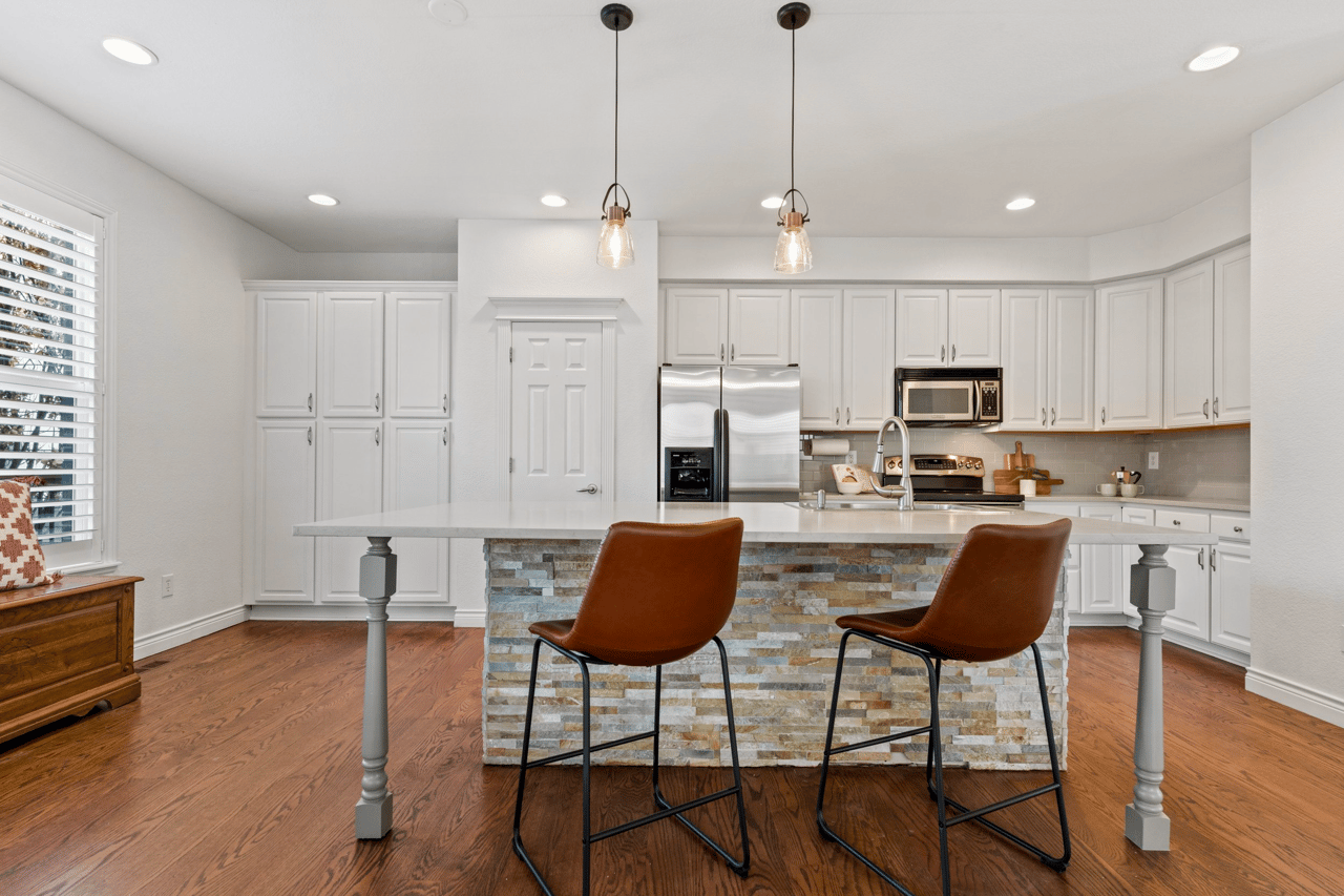 Just Listed: Welcome to this Lovely Central Park Home!