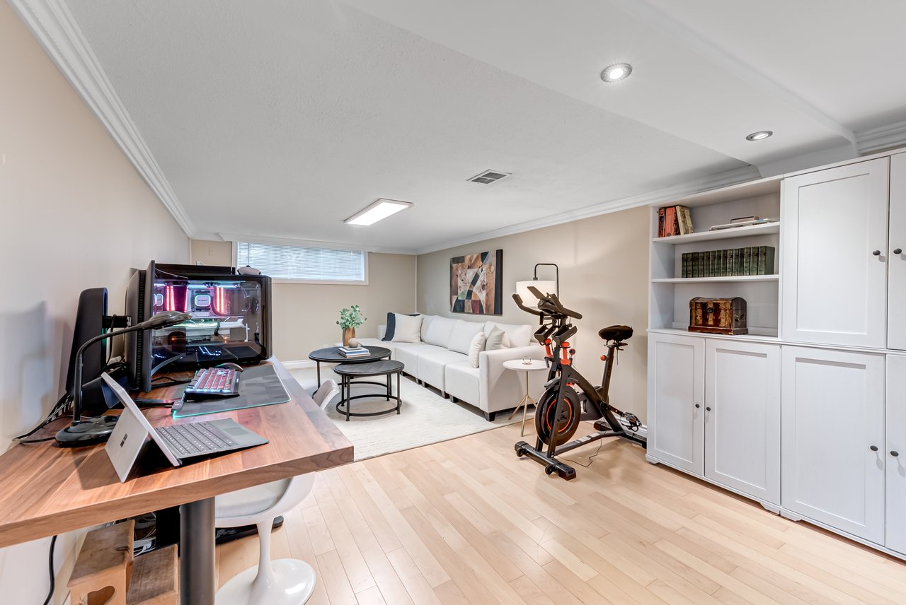 22 Worthington Cres - a Gem in Bloor West Village