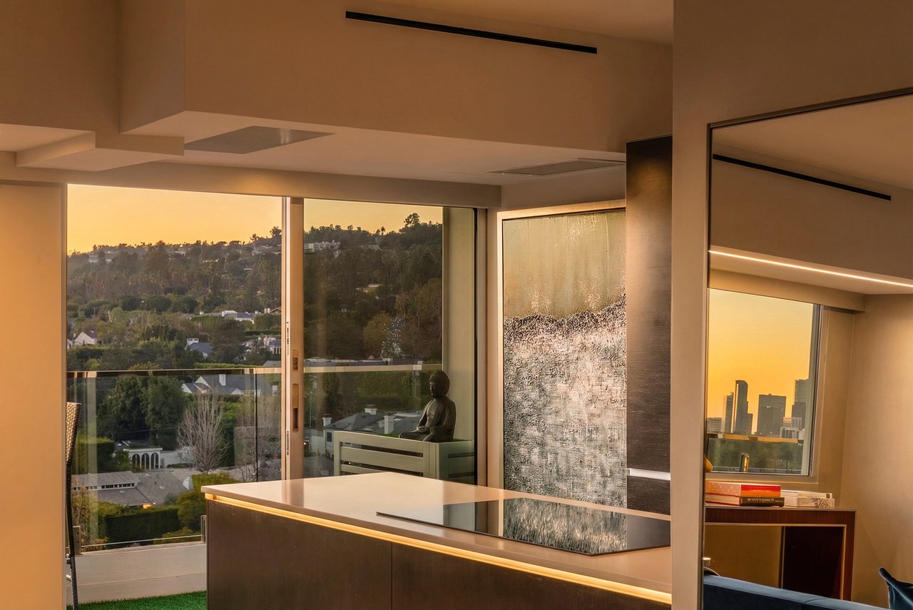 838 N Doheny Dr Unit: 1202, West Hollywood