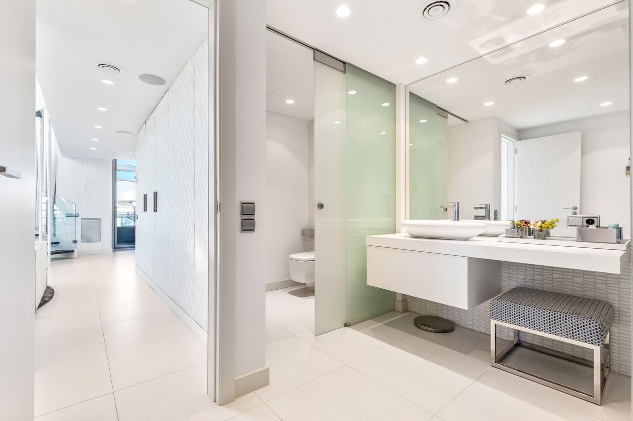 Luxury penthouse in Diagonal Mar, with views and pool 