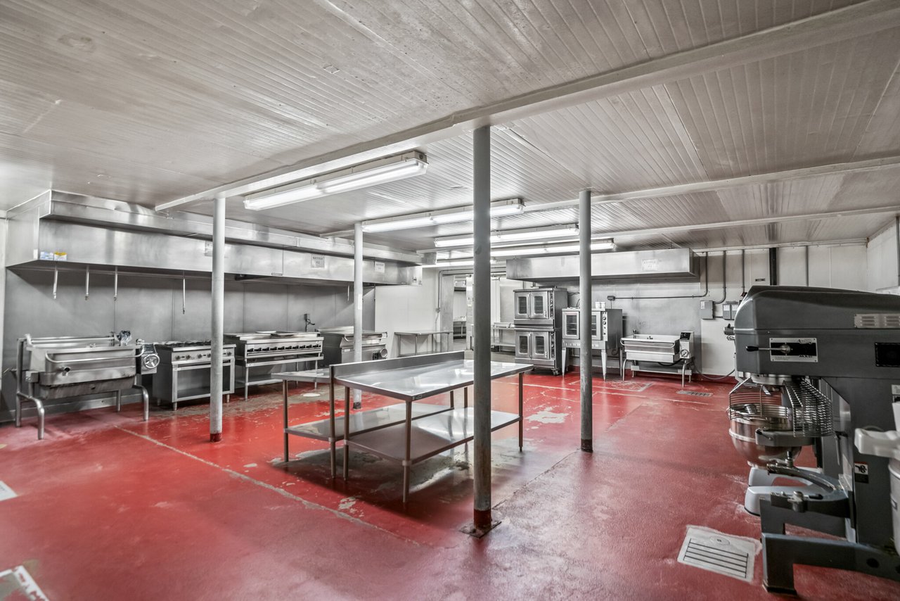 14,742 SF Food Processing/Commercial Kitchen