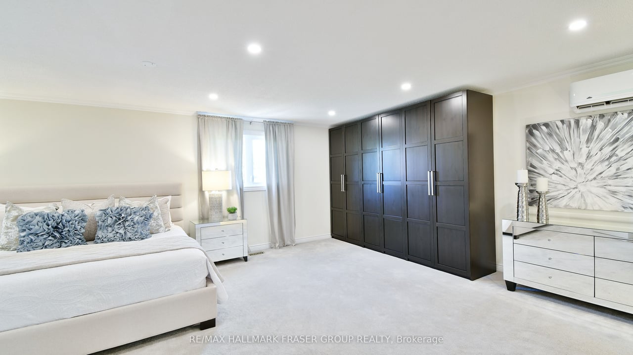 28 Leah Cres
