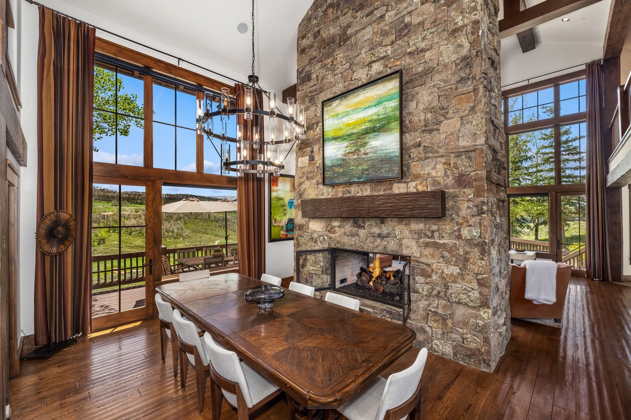 1092 The Summit Trail