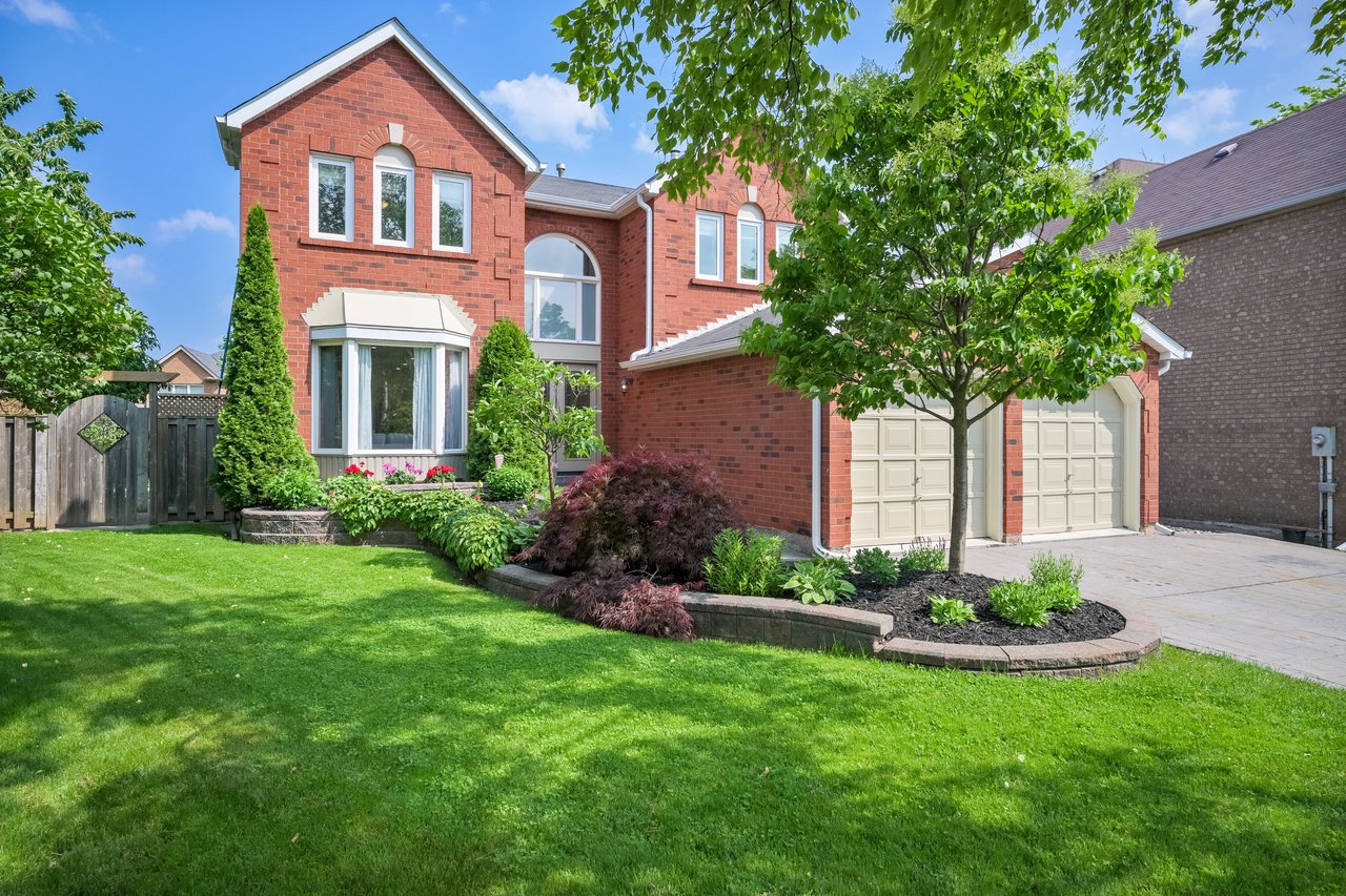 Executive Home in prestigious Glen Abbey