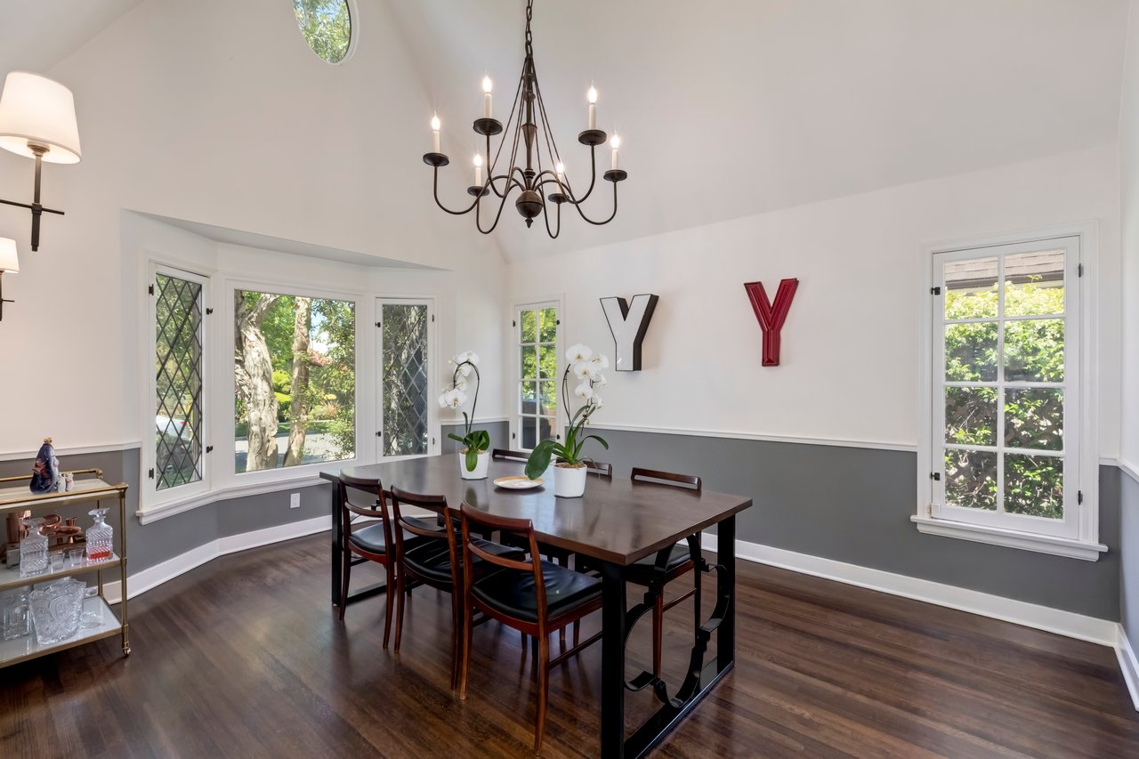 1024 Stearns Dr, Beverly Grove