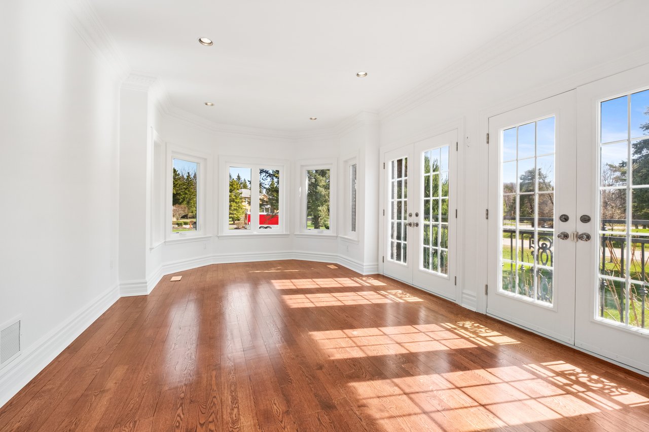 19 Logan Crt 