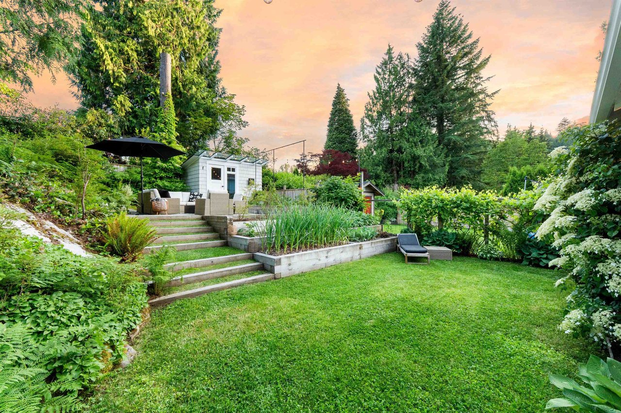 4365 Raeburn Street, North Vancouver