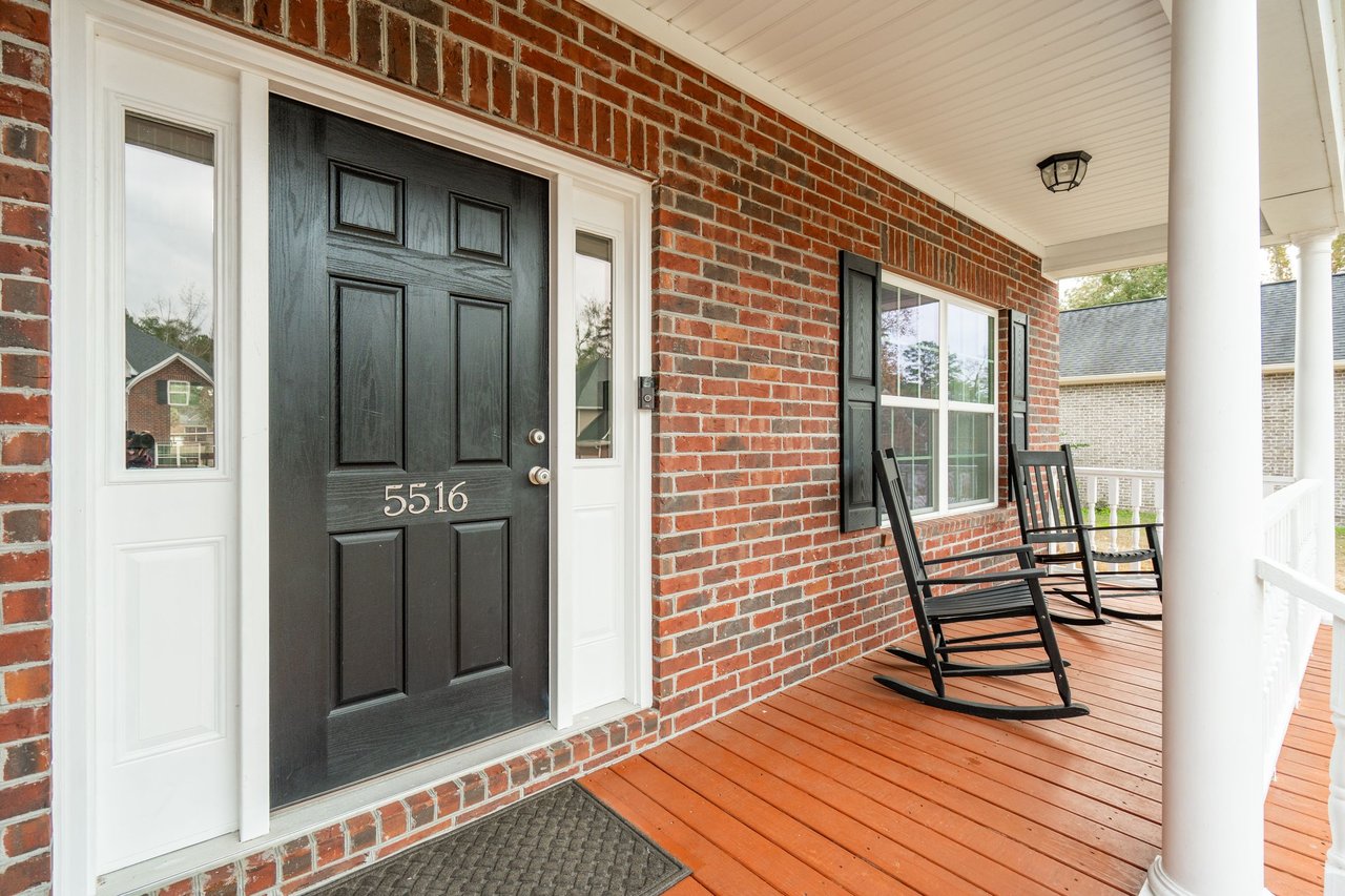 5516 Crescent View Dr