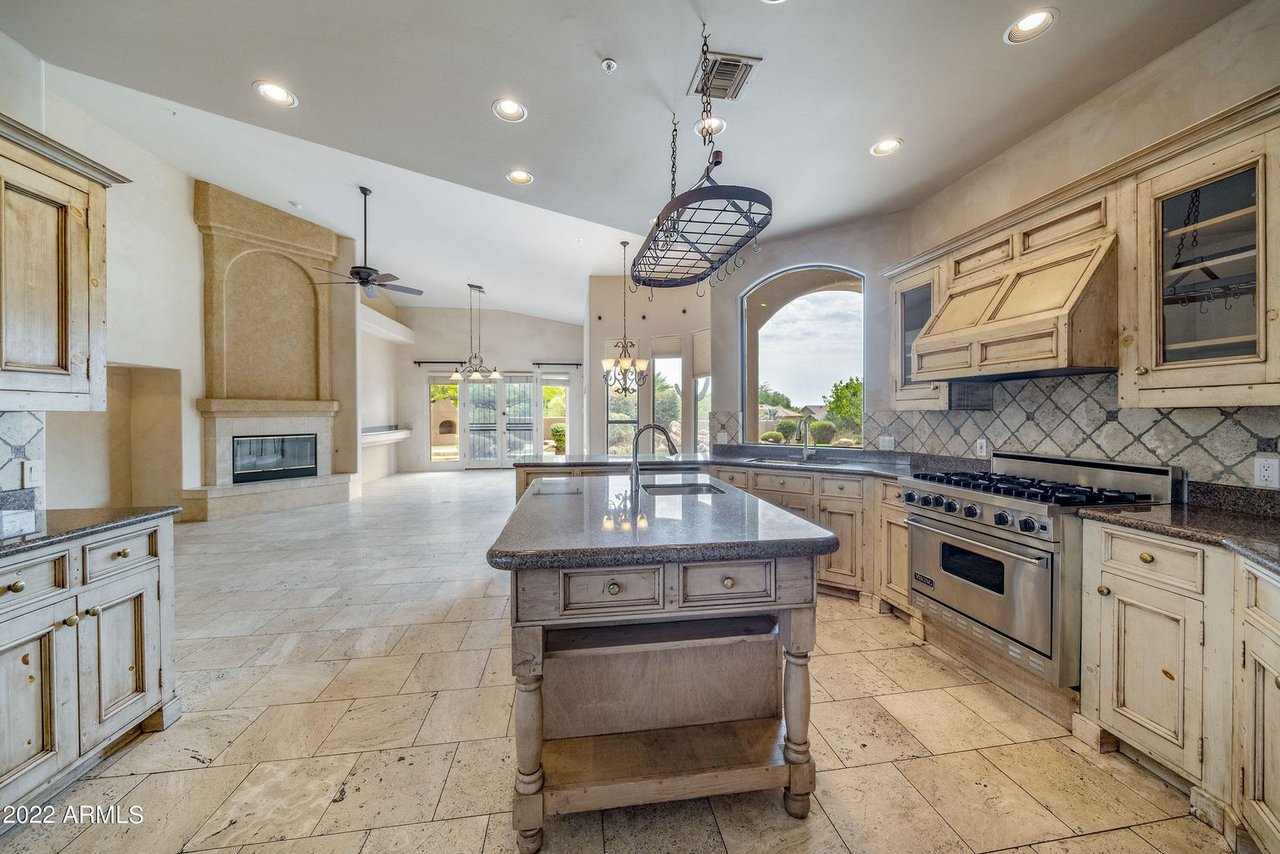 12077 E Laurel Lane