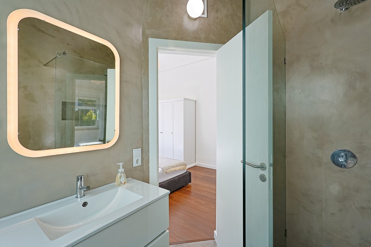 Stylish Renovated 5-Bedroom Villa with Pool in Monte Estoril’s Prestigious Avenida de Portugal