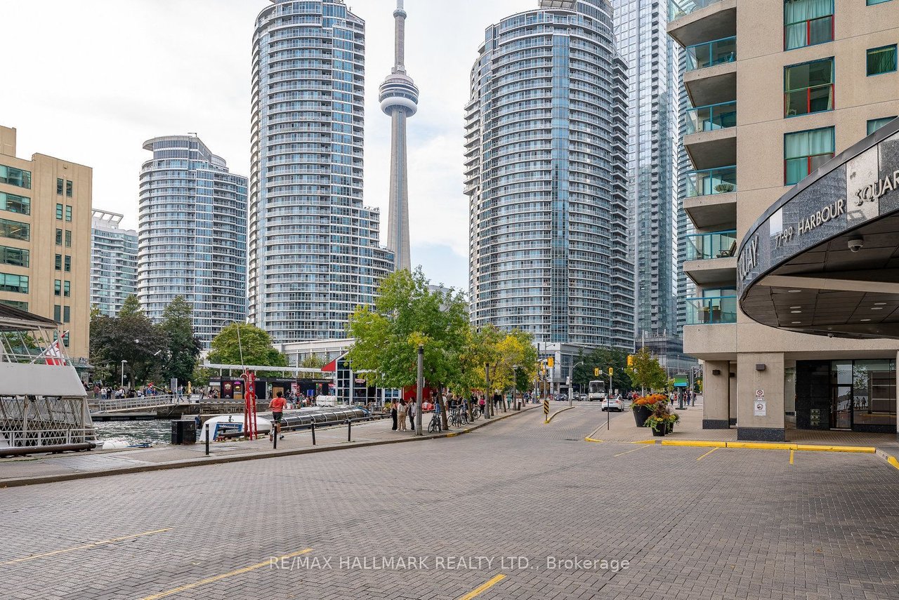77 Harbour Sq