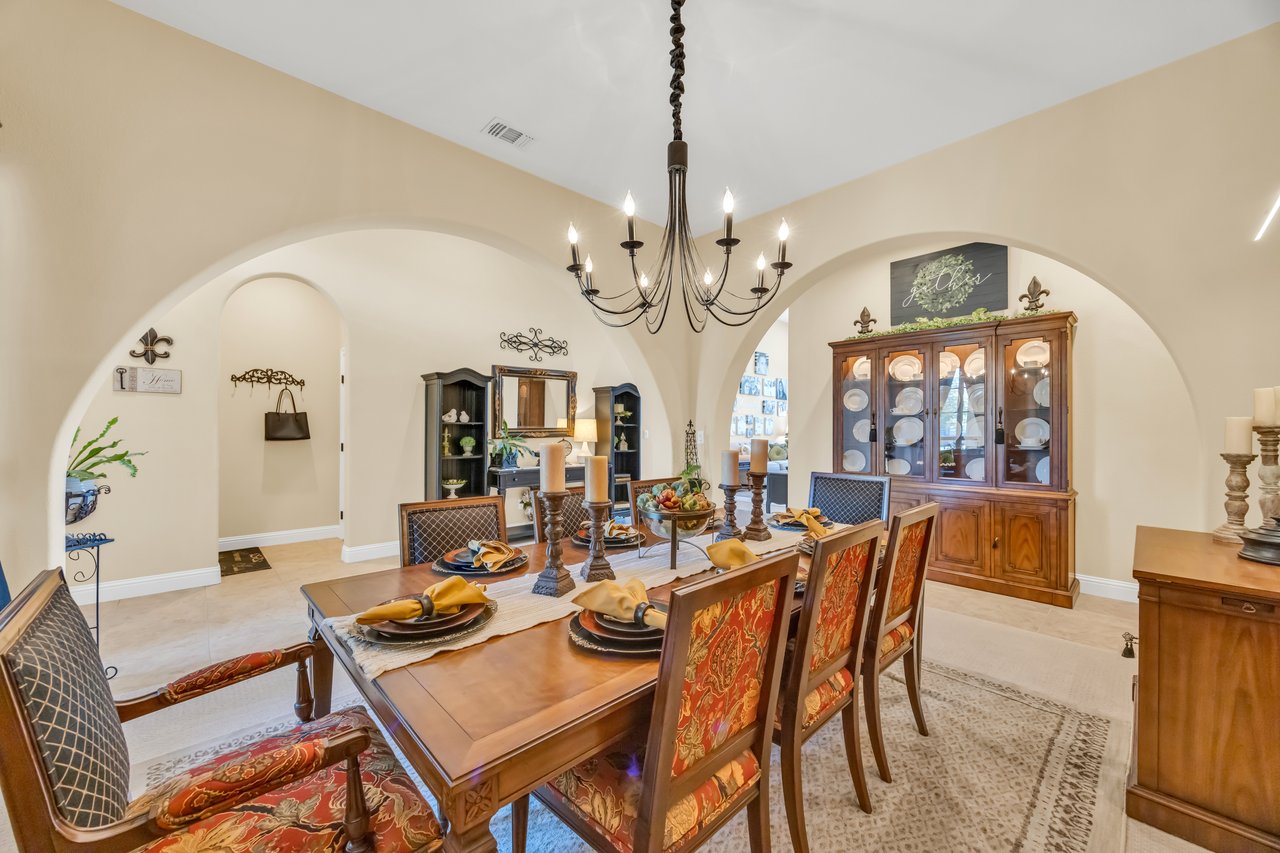 4040 Borderlands Dr
