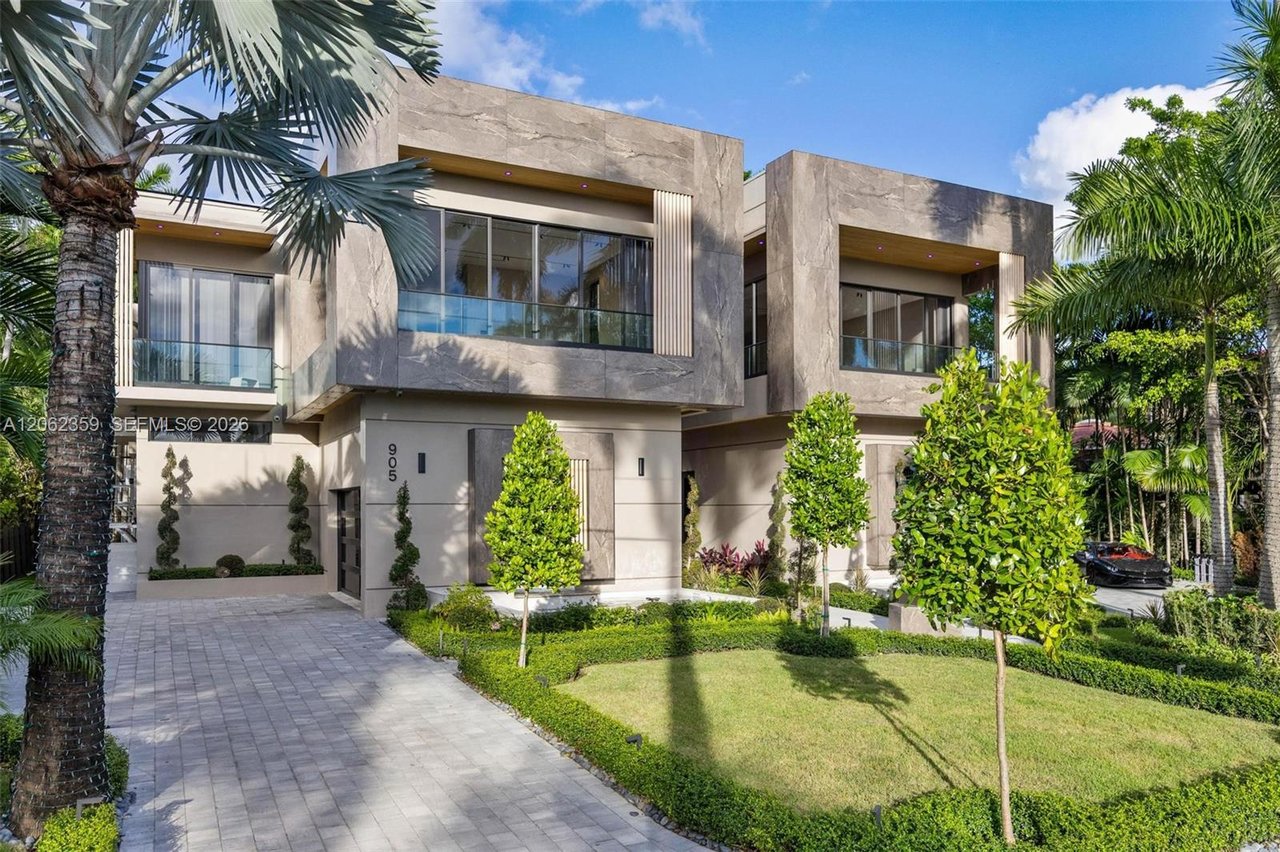  905 Belle Meade Island Dr
