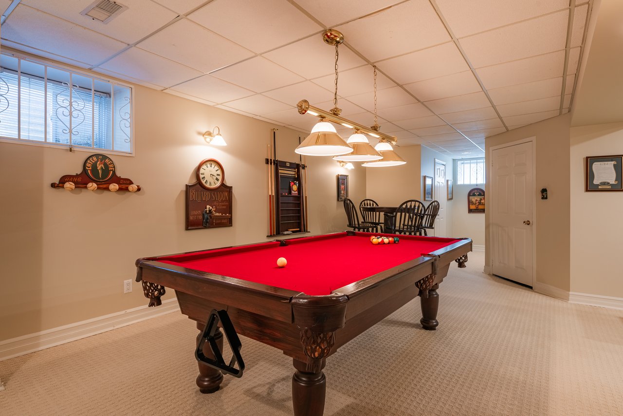 Family Oasis in Ford