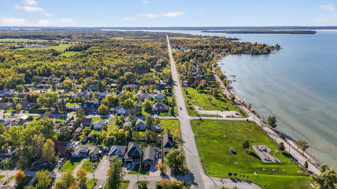 802 Willowview Rd, Georgina
