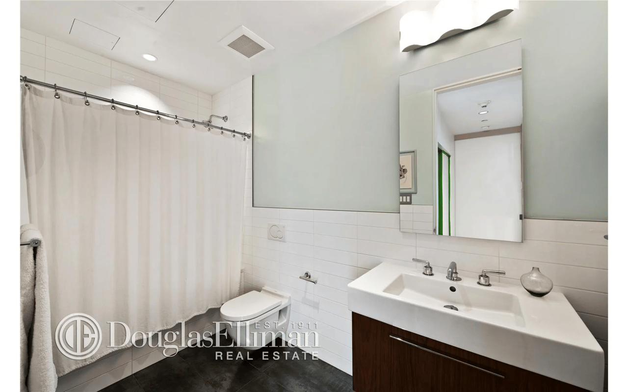 17 West 17th Street #10