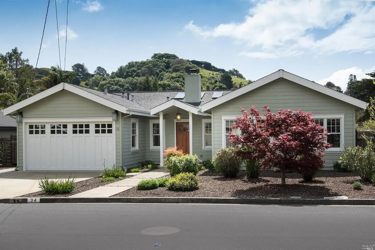 34 Mercury Ave