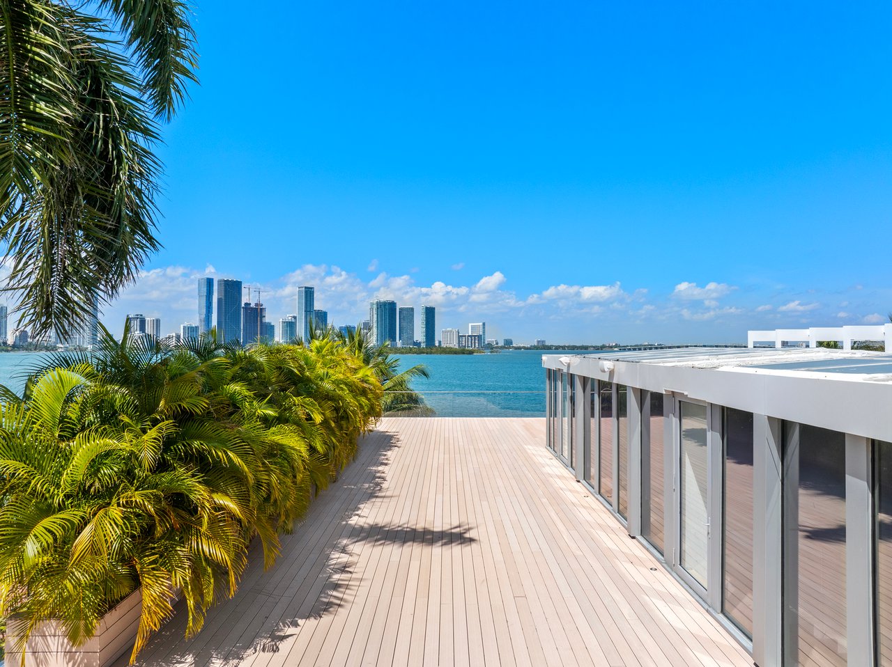 Mansion on N Venetian Way