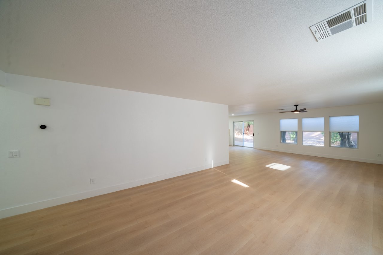 504 Lacabana Beach Drive