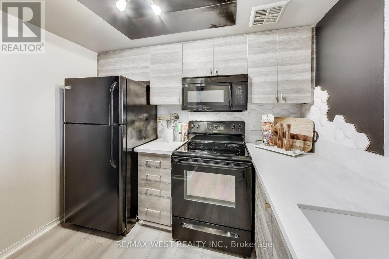 #1917 - 5 Greystone Walk Drive, Toronto Unit: 1917