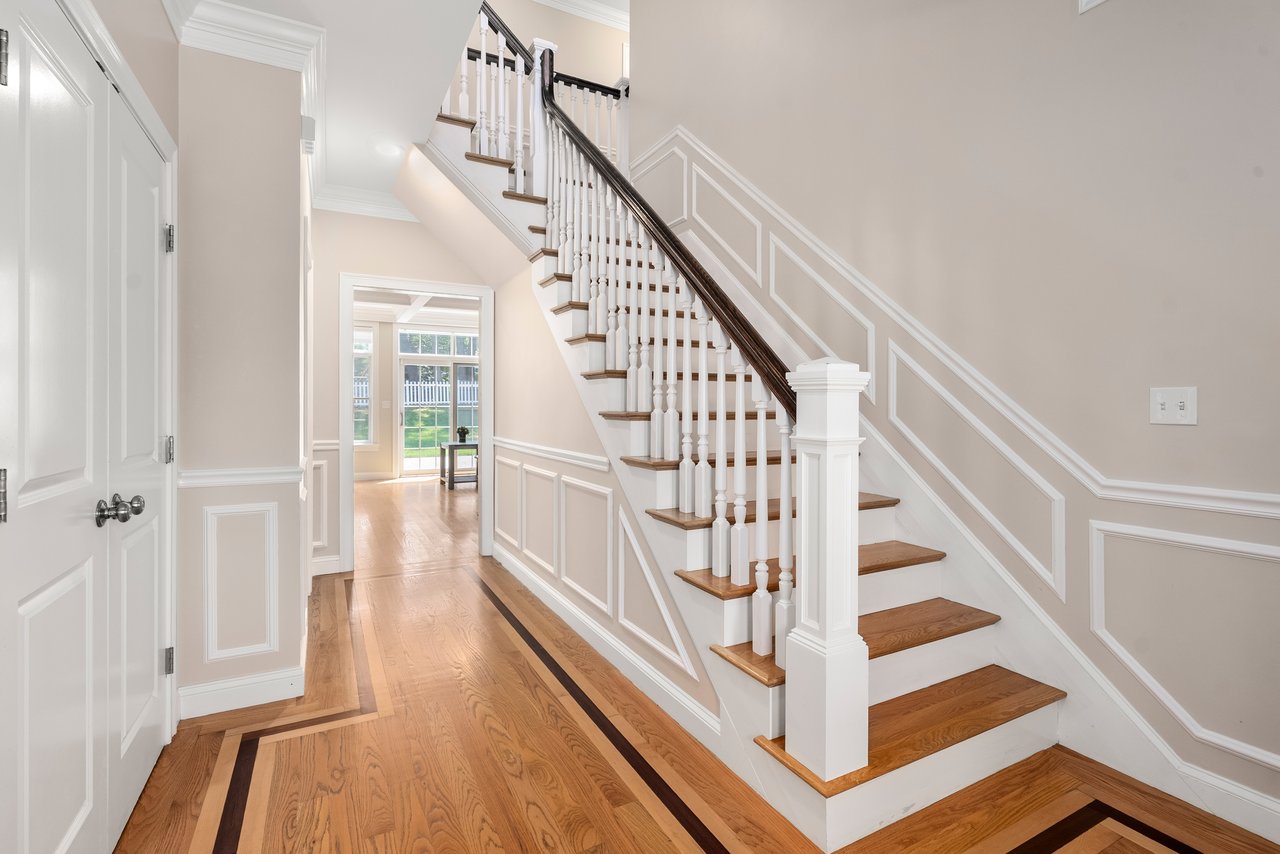 18 Patton Rd, Wellesley