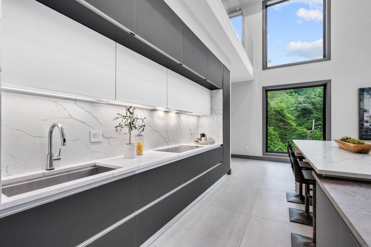 9100 Mill Pond Valley Dr
