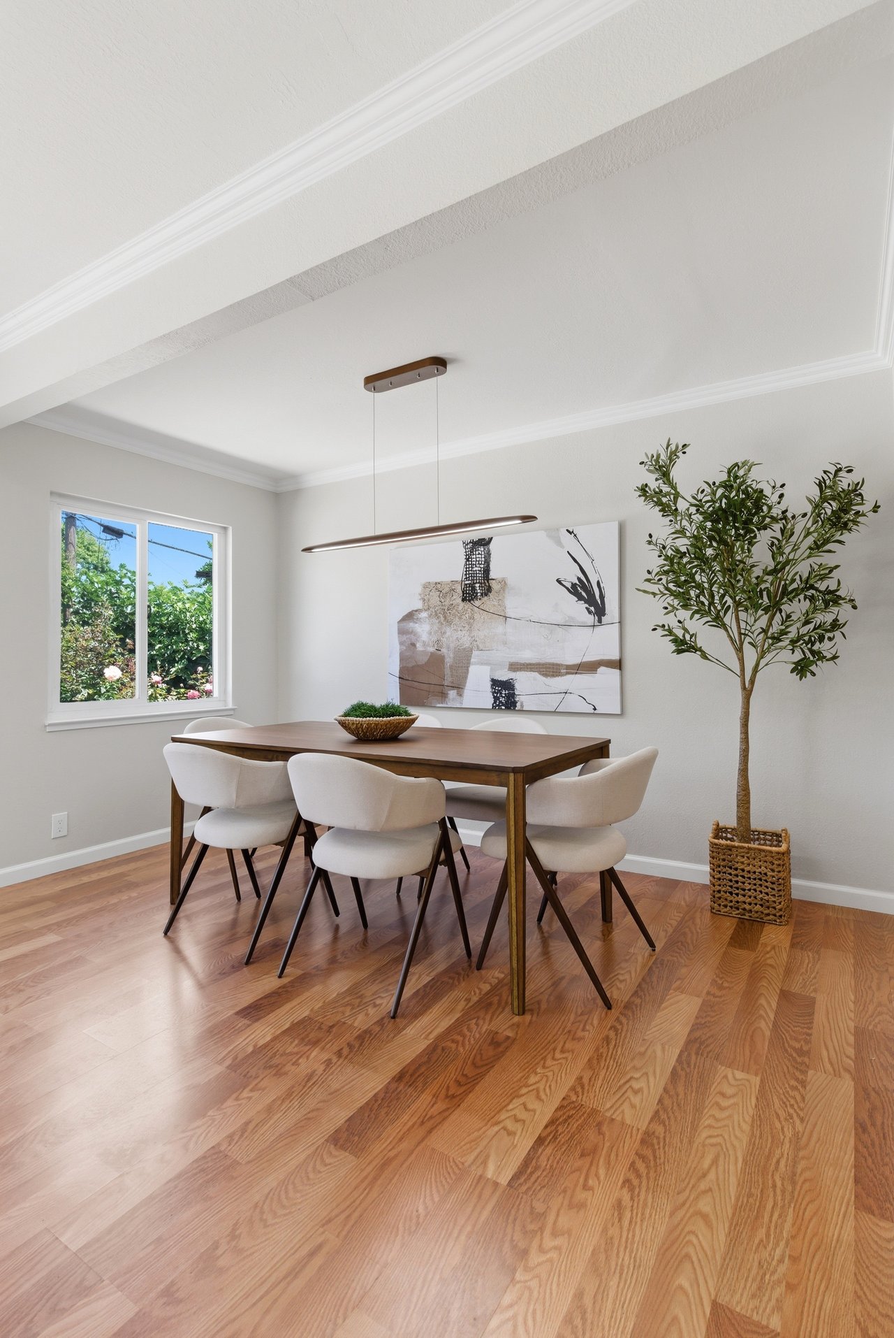 2101 Leon Drive