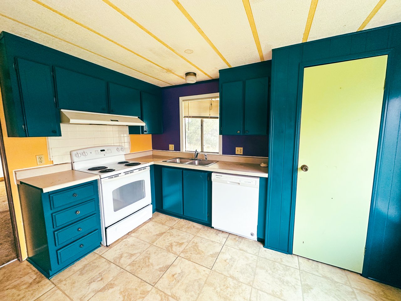 HARRIS FARM & FOREST