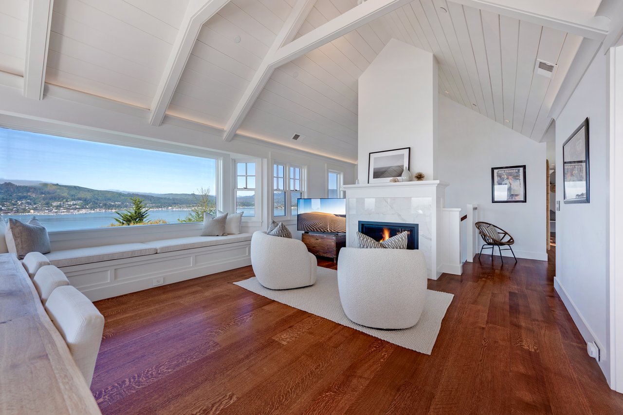 Stunning View Residence