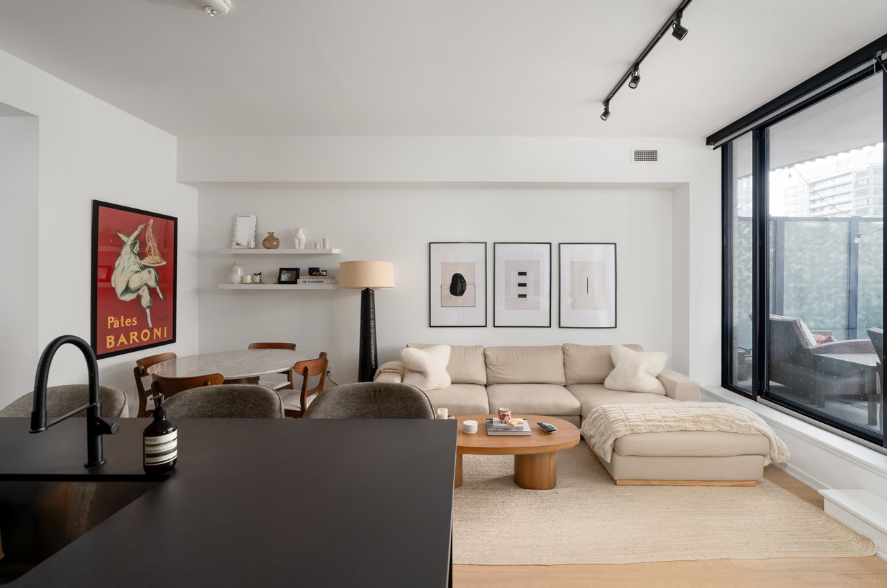 302-41 Dovercourt Rd