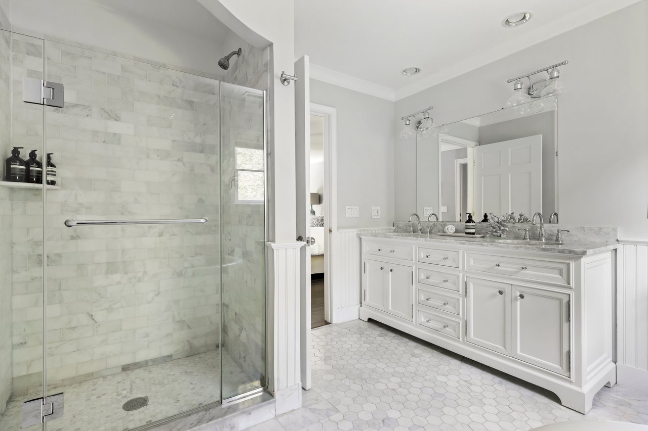 344 Accabonac Road, East Hampton