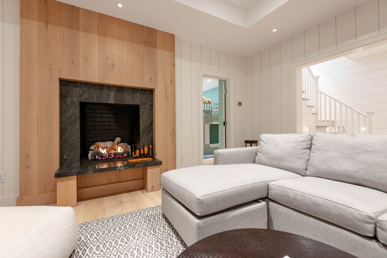 8 Masaquet Road