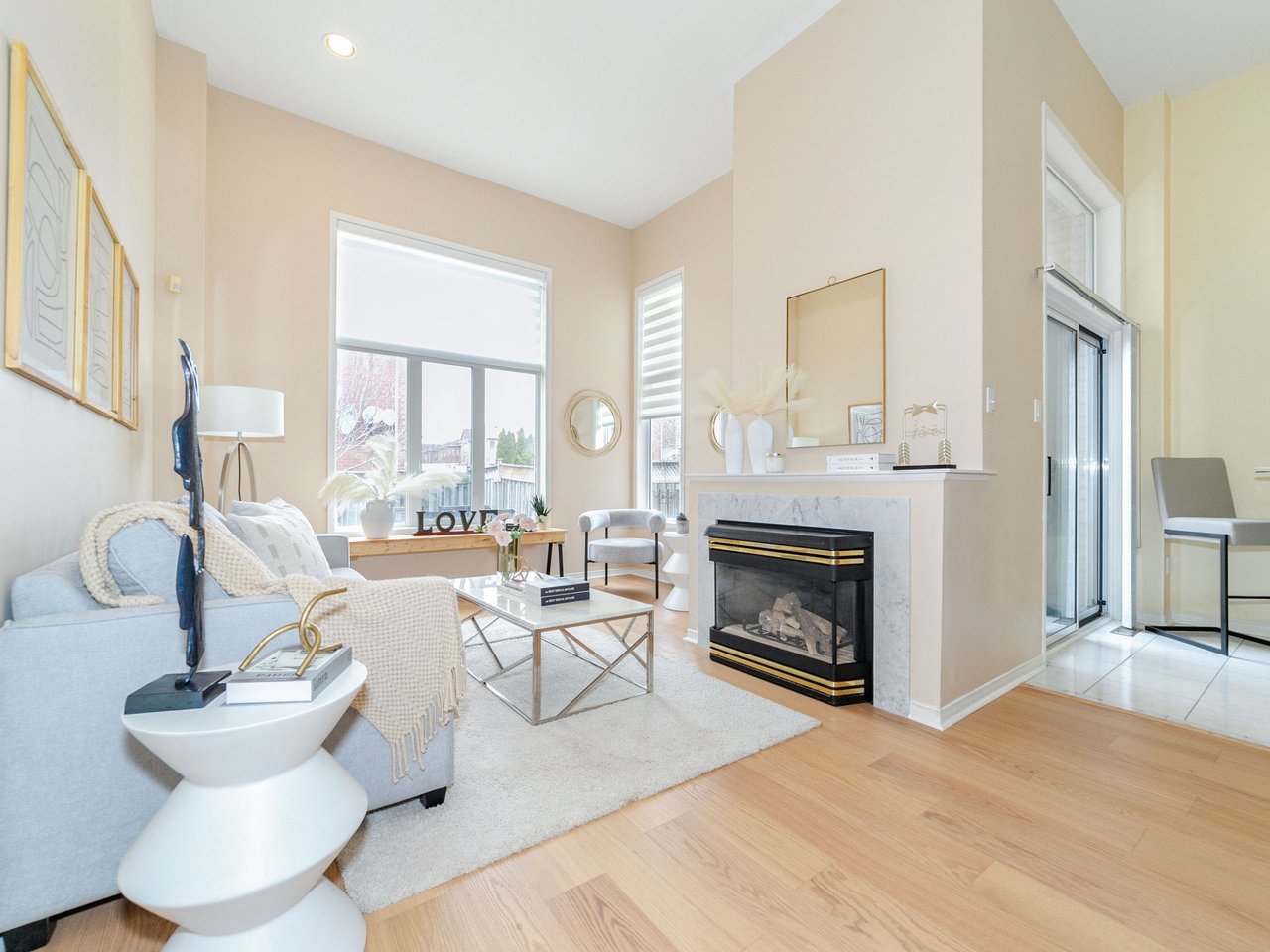 8 Queensway Drive