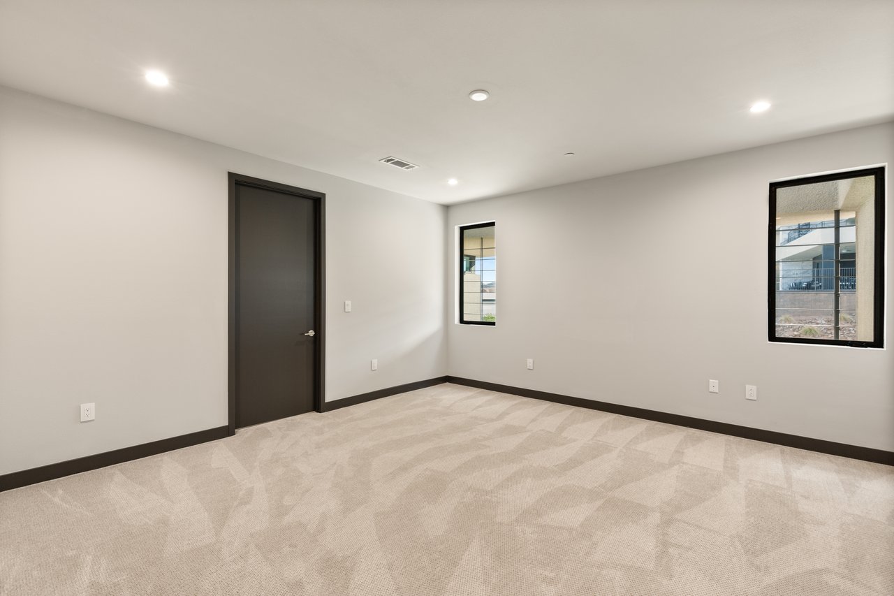 36 Rainbow Point Place