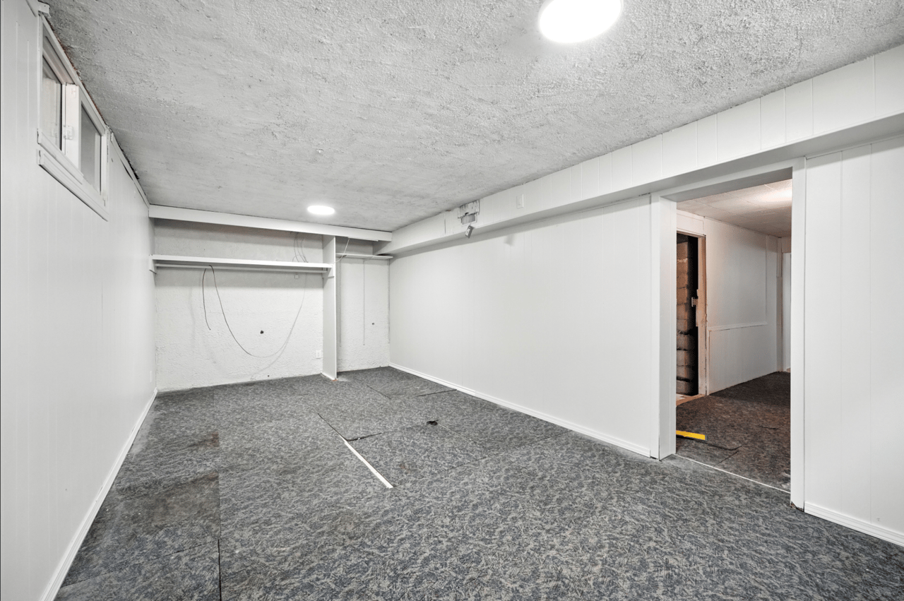 2975 Weston Road