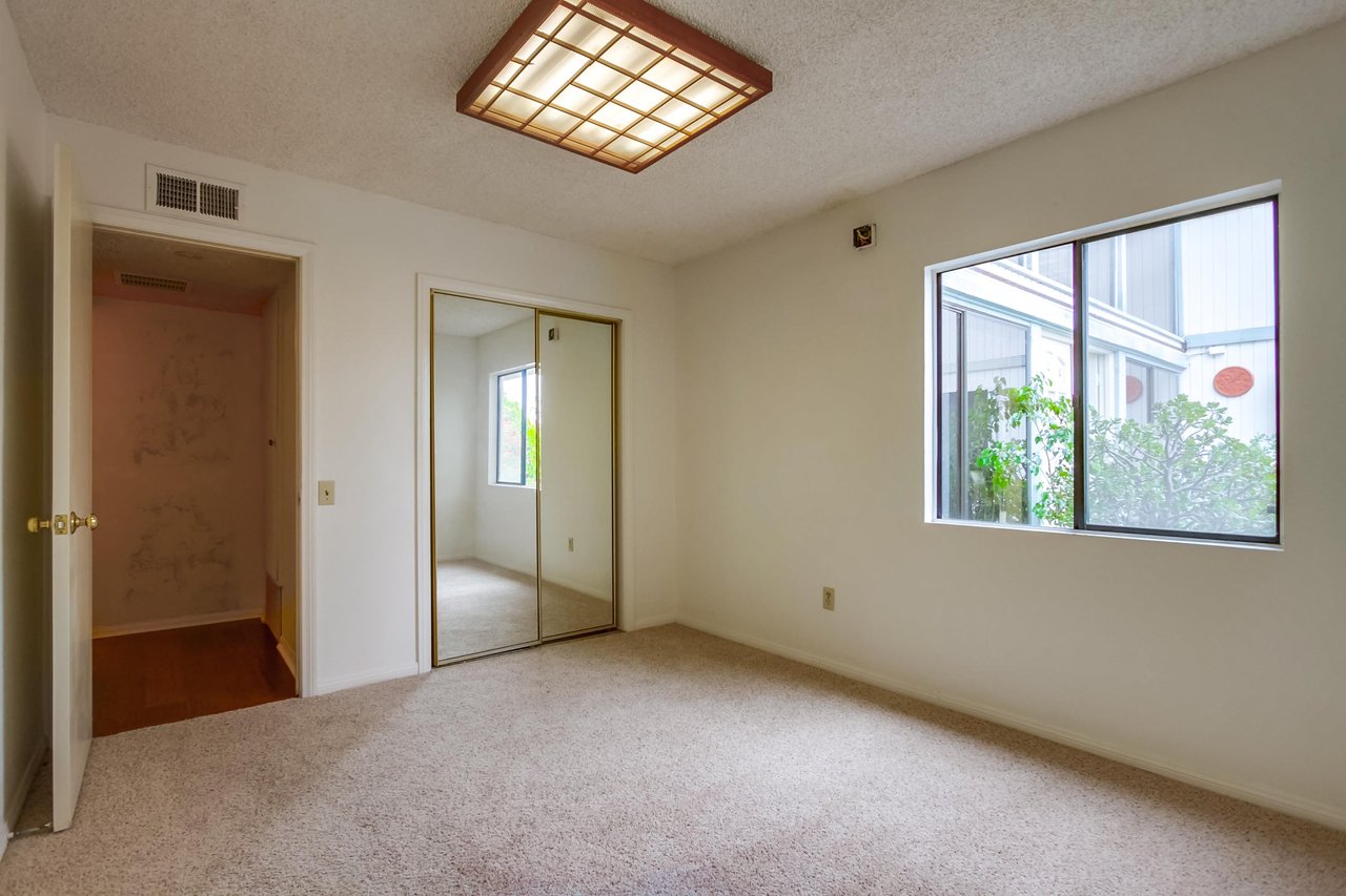 12475 Bodega Way