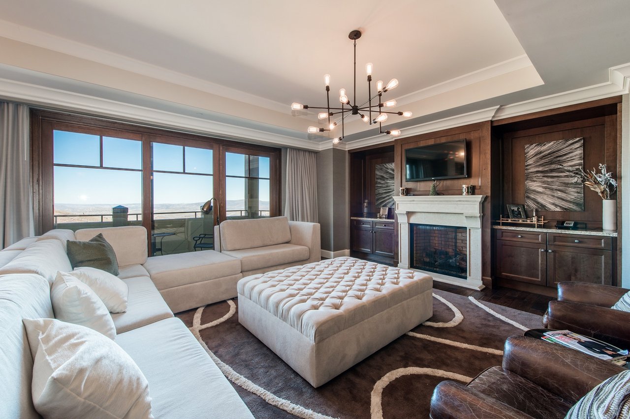 Montage Residence #1050