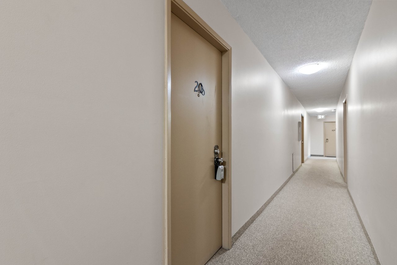 635 56 Avenue SW Unit: 206