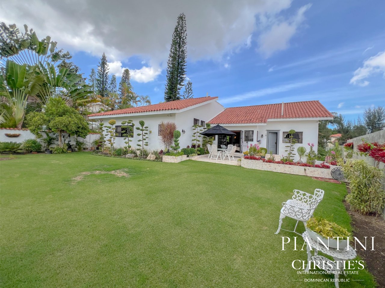 Casa Rios, Santo Domingo