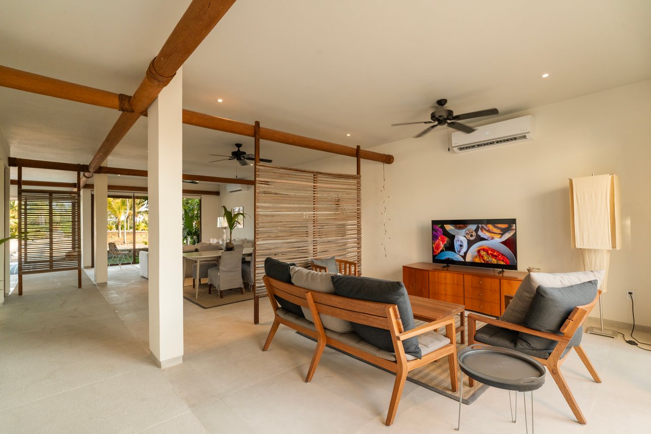 Marea Beachfront Casa VR6