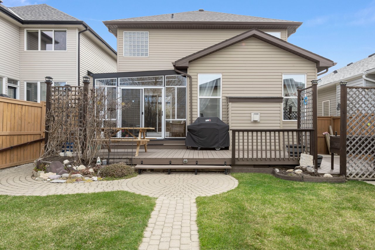 207 Royal Oak Bay NW