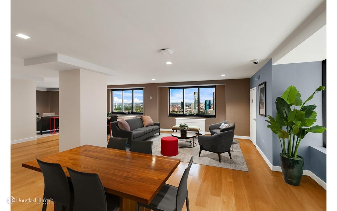 200 Rector Pl, #29A