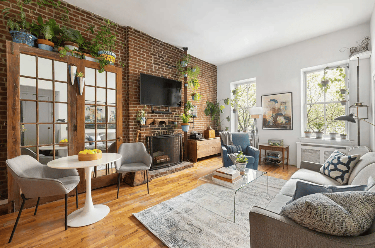 Homes for Sale in Manhattan and Brooklyn