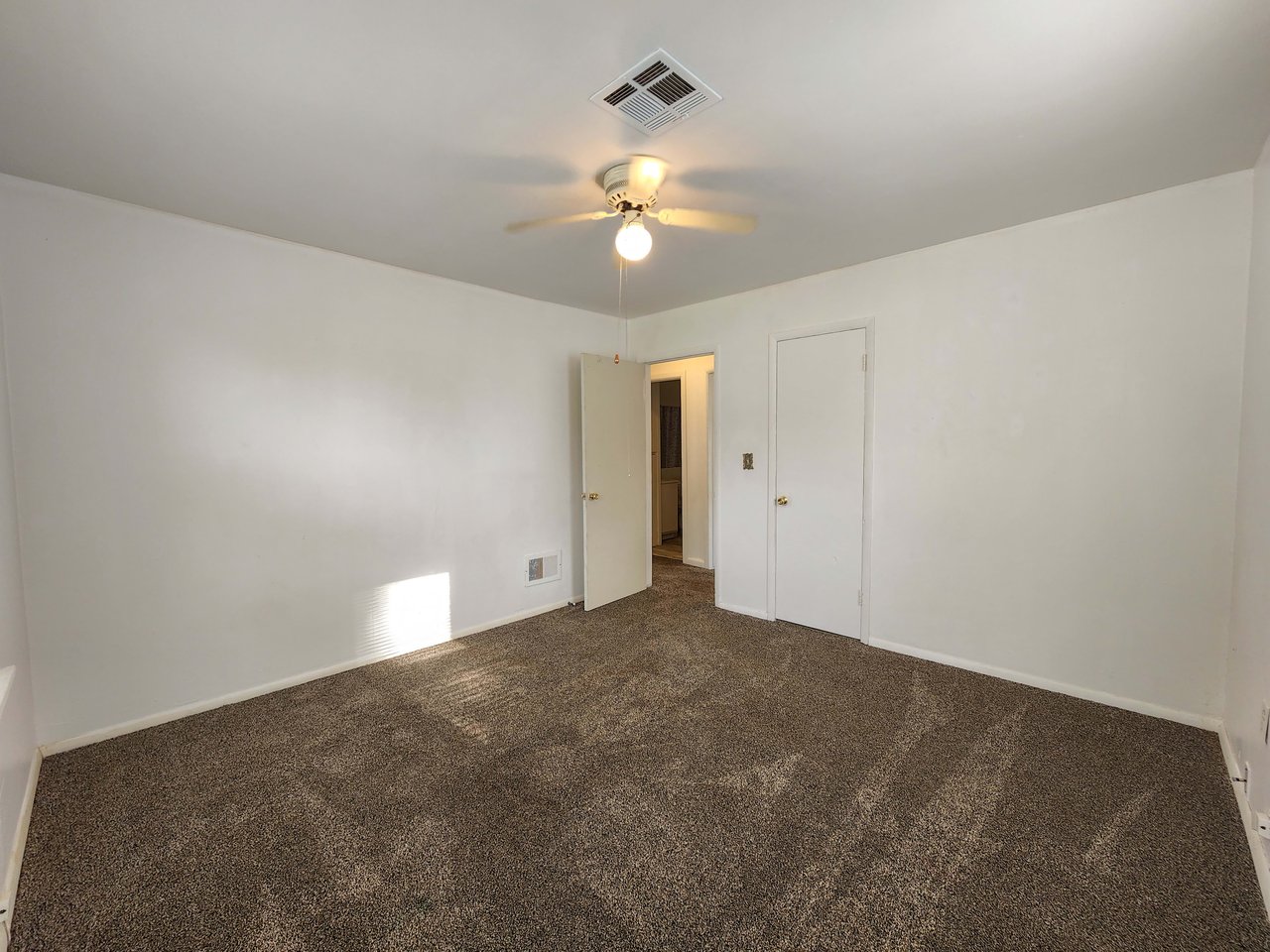 617 W Maple St.