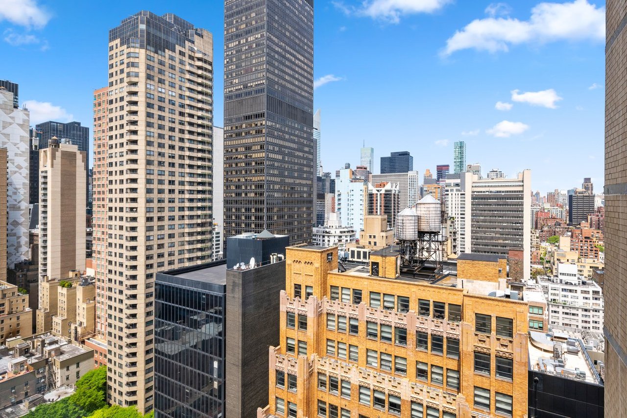  310 East 46th Street, #20H