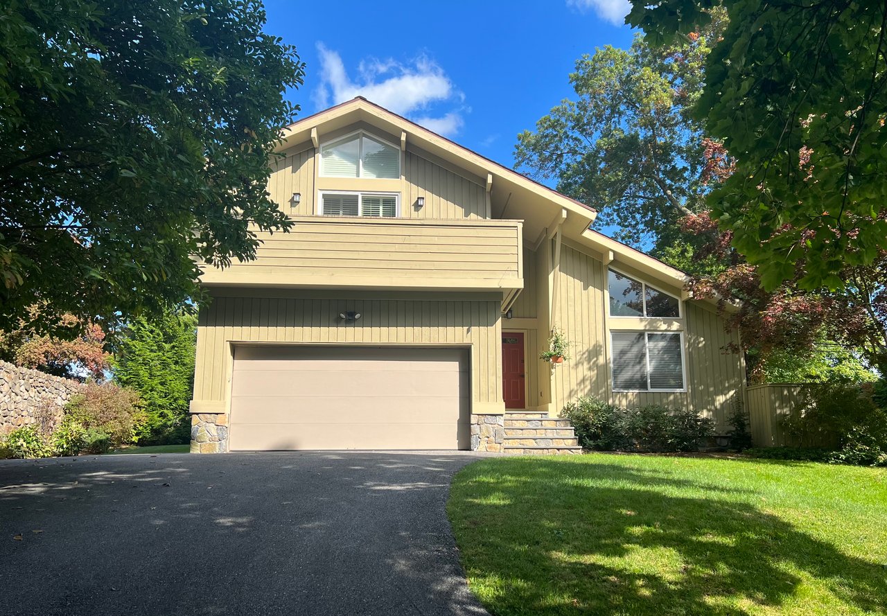 9 Howe Street