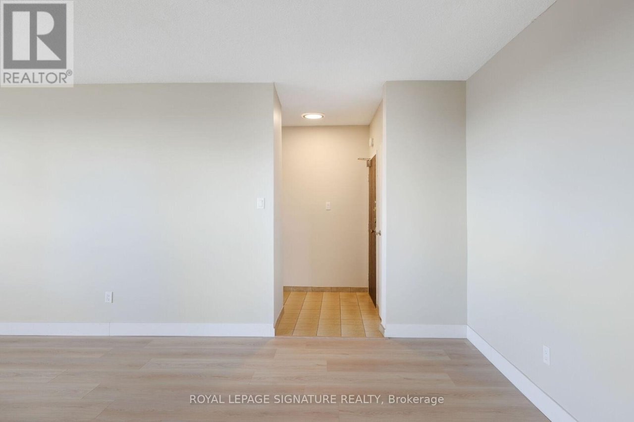 PH5-2130 Weston Rd